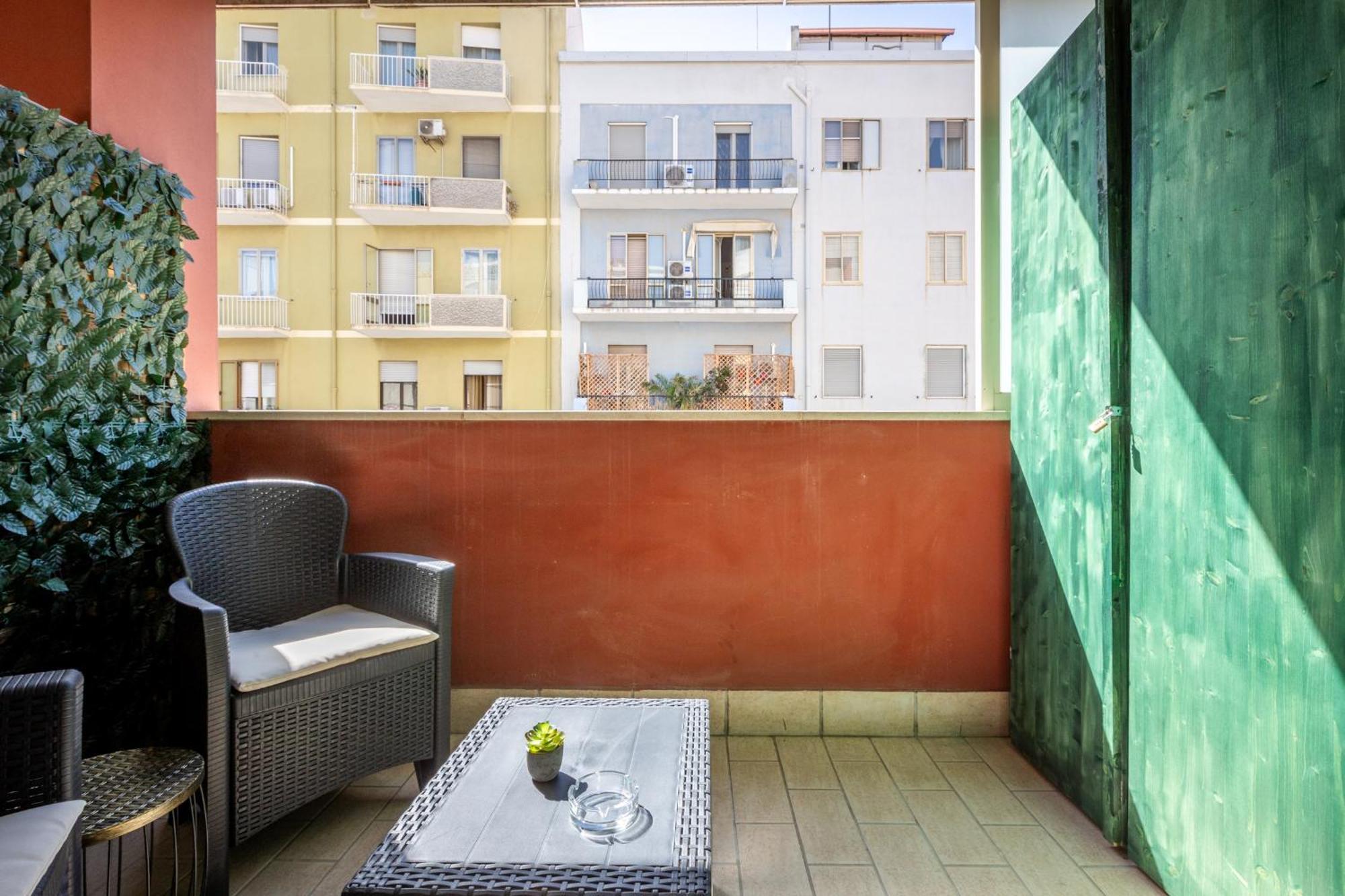 Fior Di Loto Central Cagliari Exterior foto